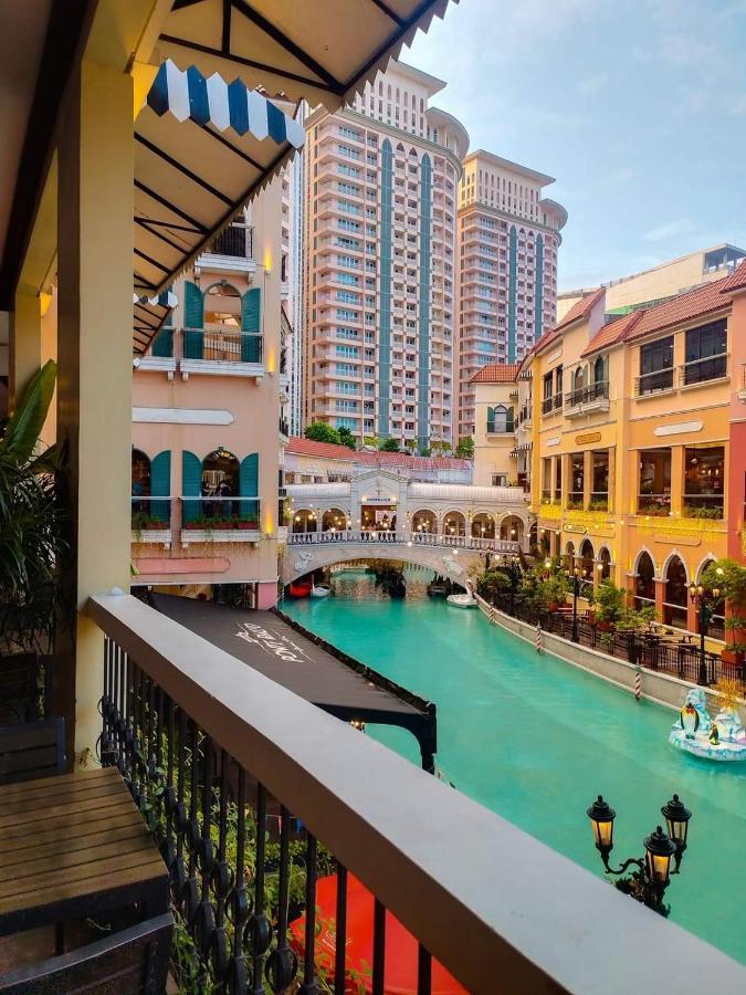 Venice Luxury Residences Taguig Esterno foto
