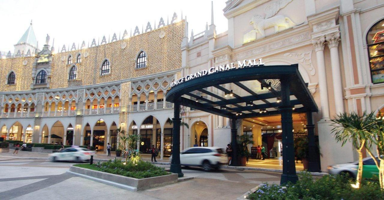 Venice Luxury Residences Taguig Esterno foto